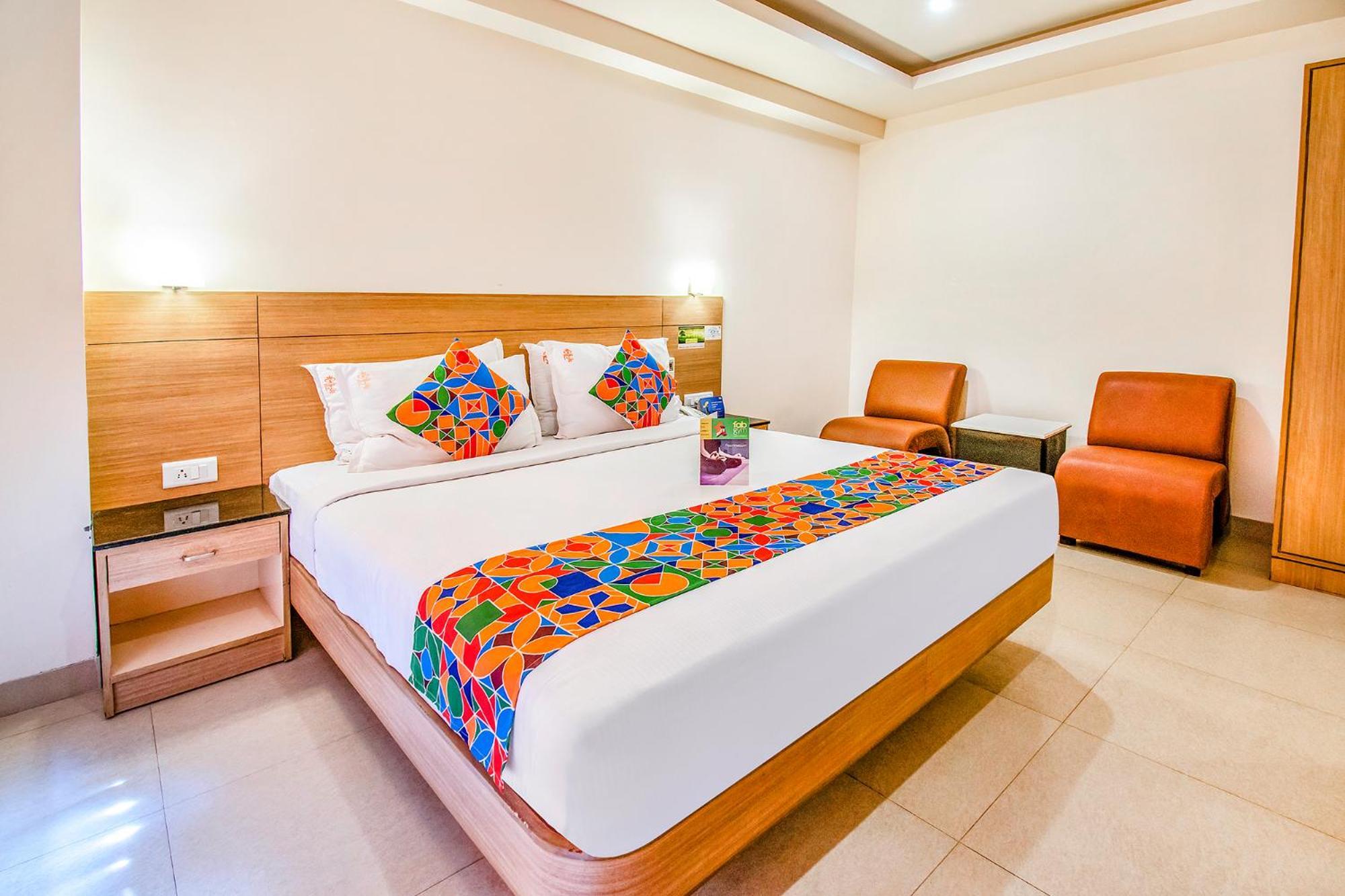 Fabhotel Prime Royal Castle Gandhipuram Coimbatore Exterior photo